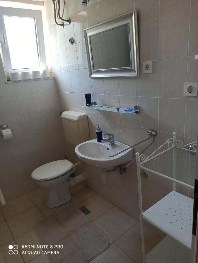 Boni02 Apartment Gdinj Luaran gambar