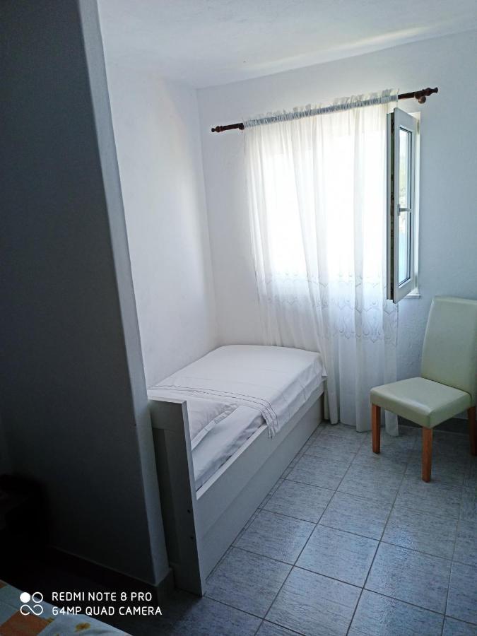 Boni02 Apartment Gdinj Luaran gambar